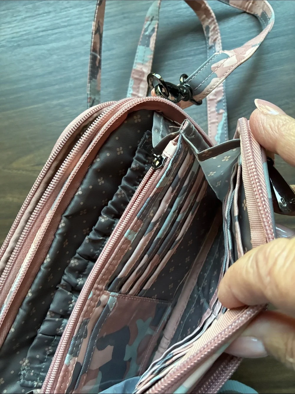 lug Quilted Pink Camouflage roundabout, Crossbody belt bag